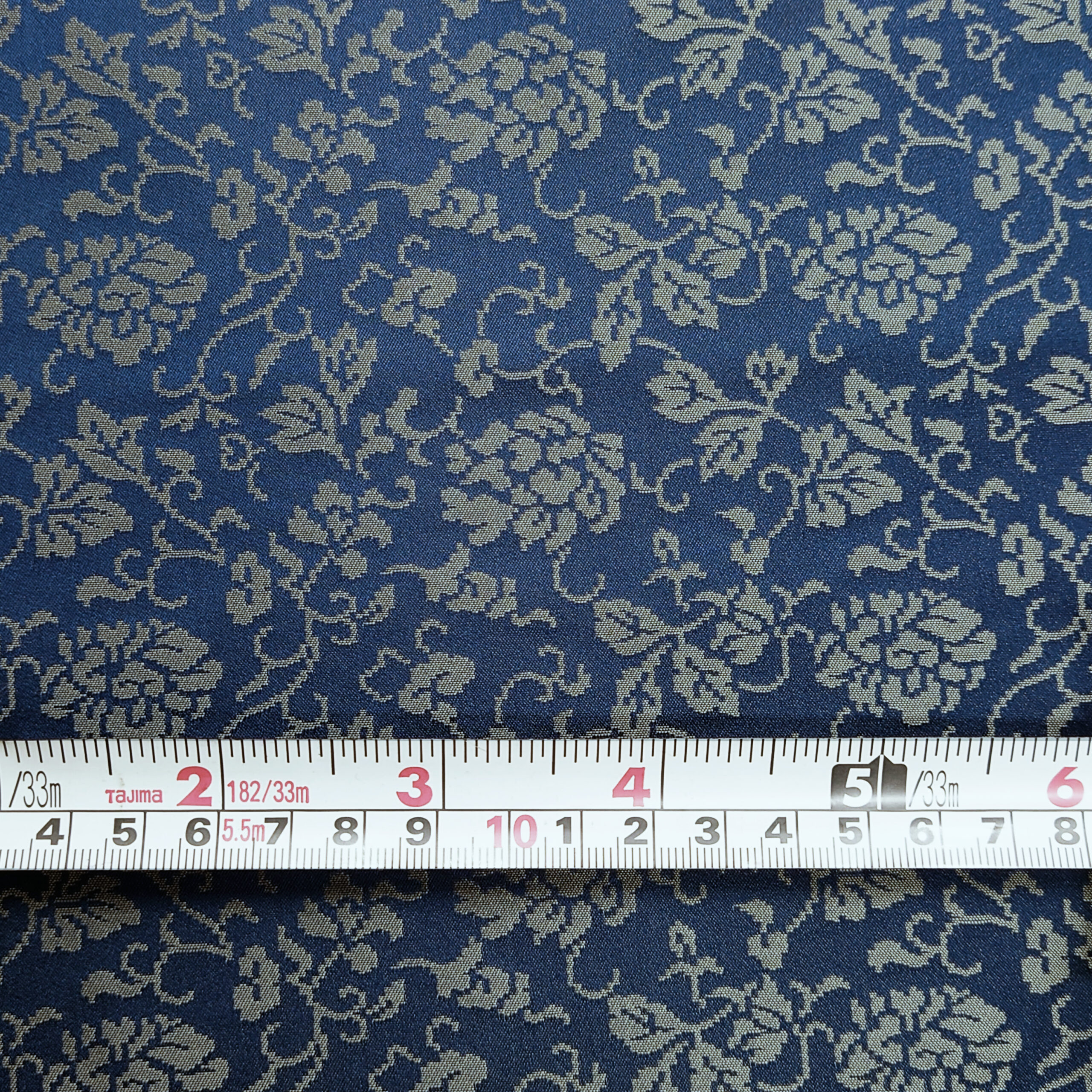 ■m5908■中古美品■正絹■紺青色　流水に四季草花柄　紅型染め　袷　着物■丈166　裄67.5　丈長　裄長 新品 道中着 コート 単衣 紋紗 正絹 青磁色 淡緑